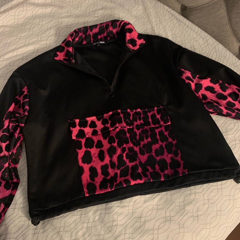 NWOT Pull Over Jacket - Picture 2 of 3